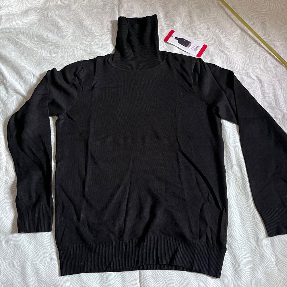 NWT black turtleneck - Andrew Marc - size M